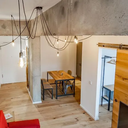 Houndsys Aparts Bratislava